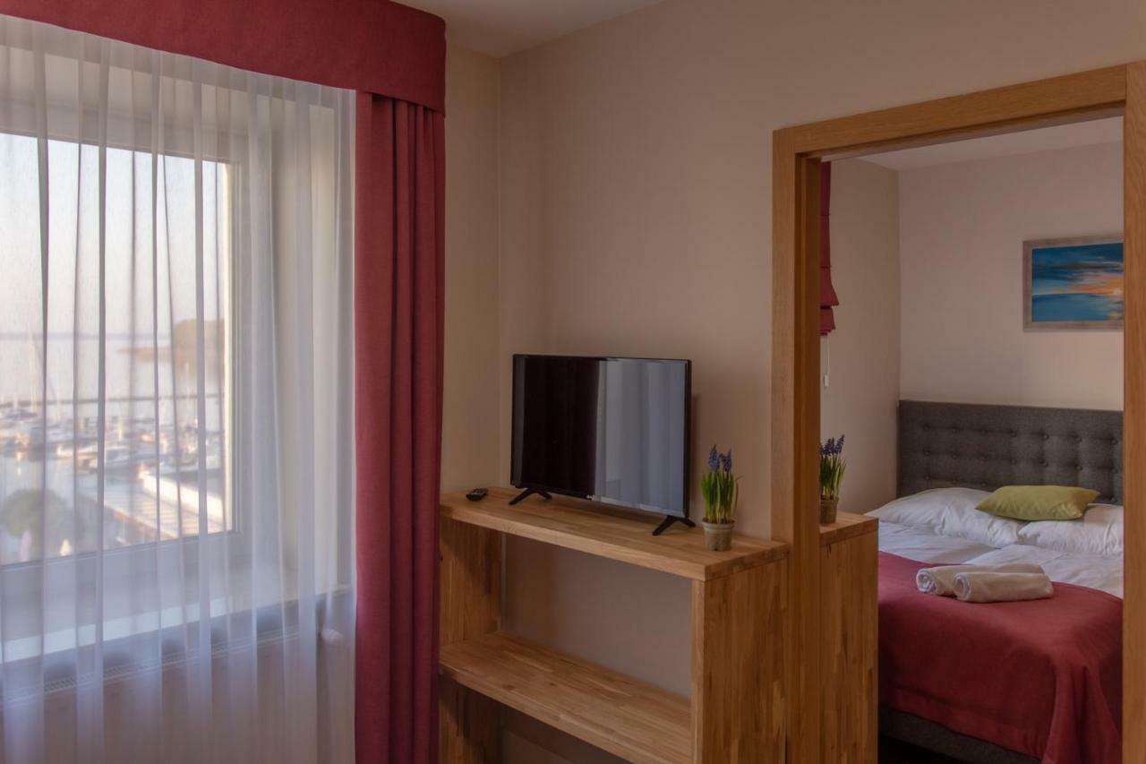 Marina Pallatium Premium Floor Kamien Pomorski Extérieur photo
